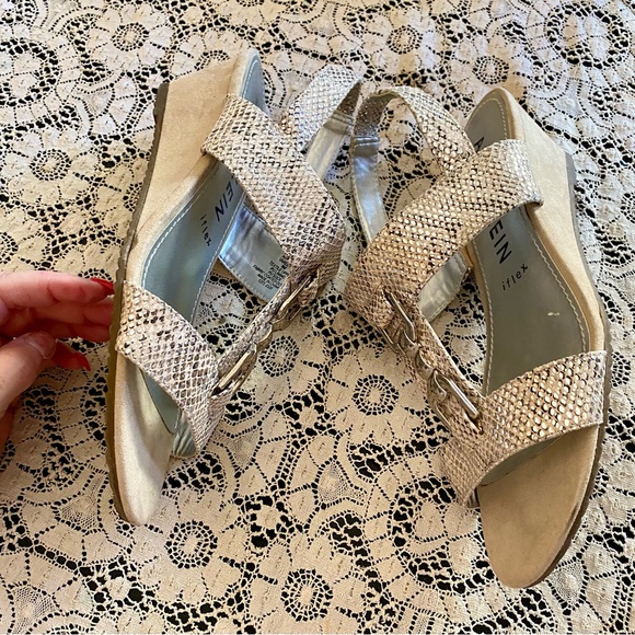 🔥Anne Klein Flex Snake Skin Wedge Sandal🔥 - Picture 5 of 15